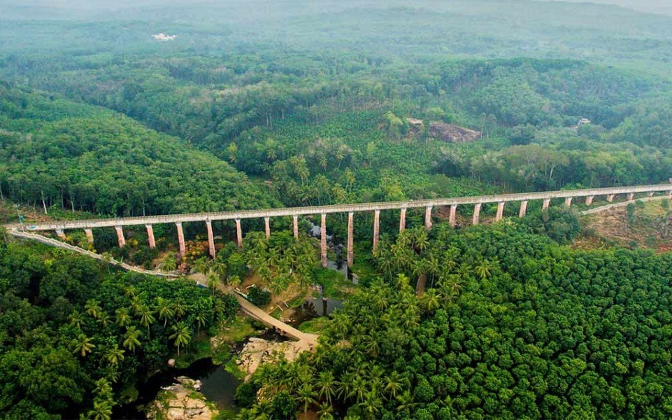 Mathur Aqueduct, a towering irrigation channel and impressive engineering place to visit near Kanyakumari.