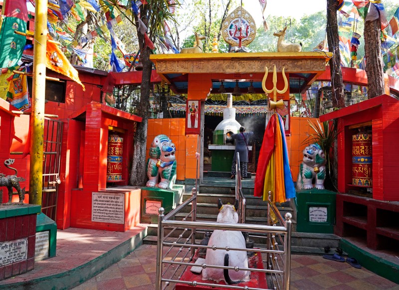 East India's Famous Temples are amazing with their interior designs