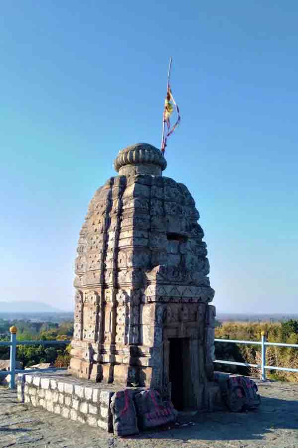 East India's Famous Temples are amazing with their interior designs