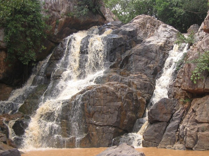 East India's Famous Waterfalls has a beautiful environment