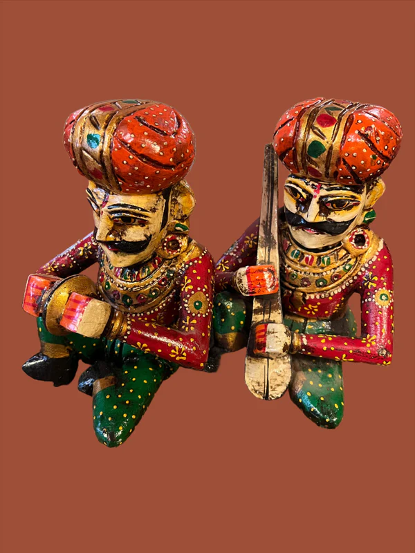 It has some famous handicraft like structure