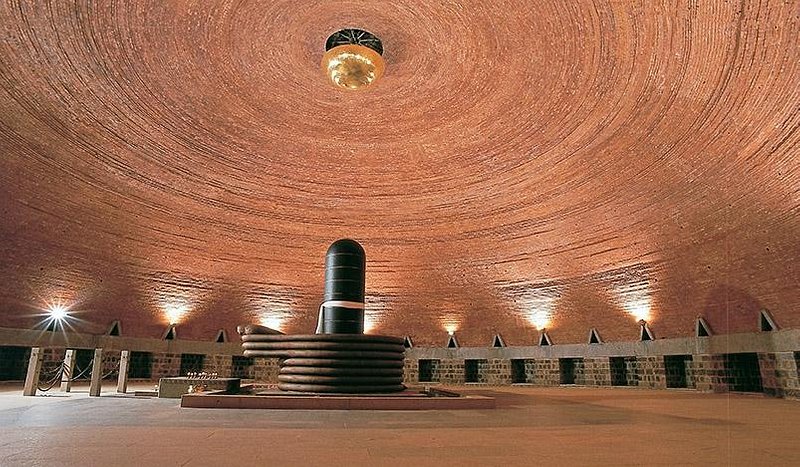 The meditative space of Dhyanalinga Yogic Temple, a unique spiritual place to visit in Coimbatore.