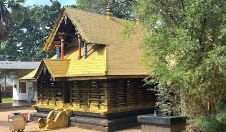 A serene and powerful temple providing a peaceful spiritual place to visit in Kozhikode.