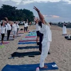 A crowded, vibrant lane inside the famous Howrah Market, filled with shops and electronics.