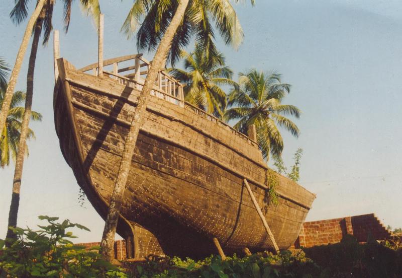 A detailed wooden model of a traditional Arabian dhow (Uru).