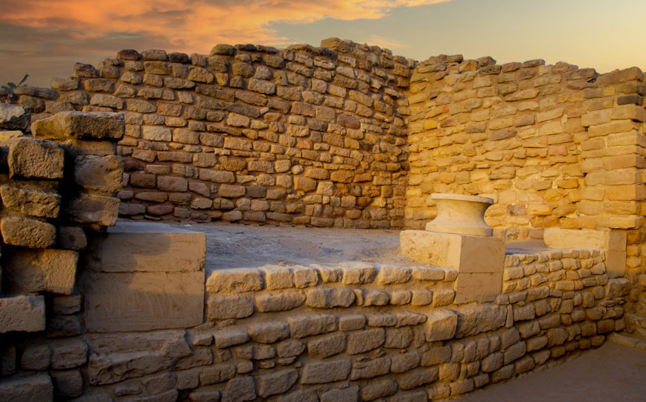 Archaeological Sites in Gujarat featuring key places to visit in Dholavira, a UNESCO World Heritage city of the ancient Indus Valley Civilization