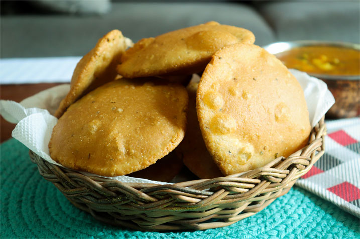 A kind of poori with sabji