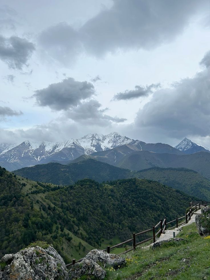 This is a beautiful hill station in Himachal Pradesh