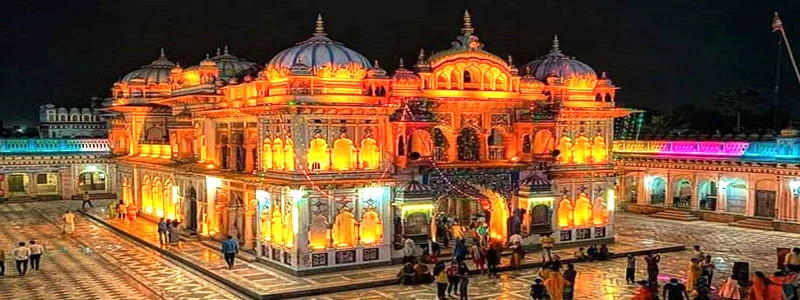 Attend Aarti at Janaki Mandir, a spiritual ceremony and immersive devotional place to visit in Sitamarhi.