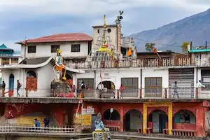 Chamunda Devi Temple, a significant Shakti Peeth temple near Dharamshala.