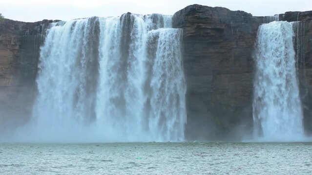 Chitrakote Falls, a majestic wide horseshoe waterfall and a stunning natural place to visit in Chitrakoot. q