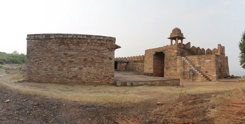 Kalinjar Fort, an ancient and formidable hill fortress and a key historical place to visit in Chitrakoot.