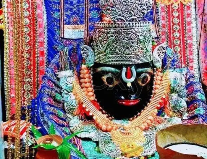 Kamta Nath Temple, an ancient Shiva shrine near Kamadgiri, a historic place to visit in Chitrakoot.