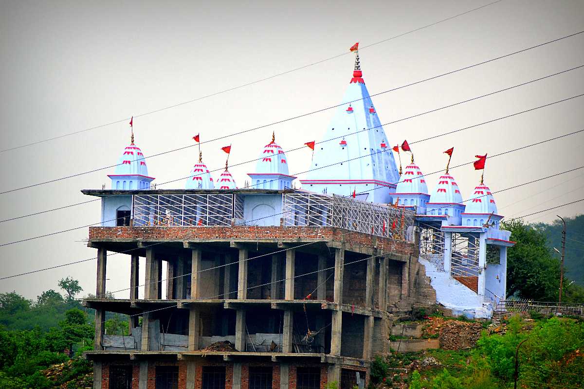 Mahamaya Temple, a riverside temple on the Chenab, a scenic religious place to visit in Jammu.