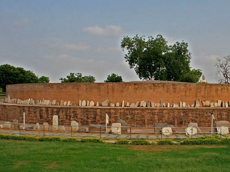 The ancient Amaravati Mahachaitya stupa, a historic Buddhist pilgrimage place to visit in Amaravati.