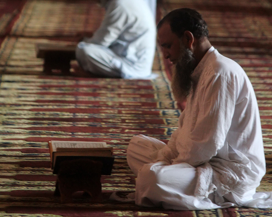 A family sharing an Iftar meal to break their fast, depicting the devout fasting rituals of Jammu and Kashmir during Ramadan.A family sharing an Iftar meal to break their fast, depicting the devout fasting rituals of Jammu and Kashmir during Ramadan.