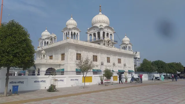places to visit in ludhiana Gurudwara Shri Manji Sahib main dome