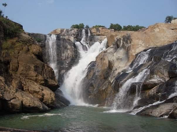 Hundru Falls near Ranchi, a stunning natural waterfall to visit from Bokaro.