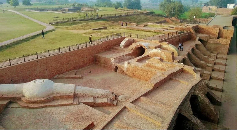 Brahma Sarovar in Kurukshetra, the sacred tank near Panipat associated with the Mahabharata and Hindu mythology.