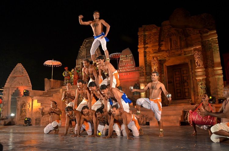 Dancers performing the vibrant Panthi & Raut Nacha folk dance.
