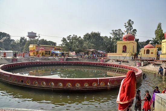 A bustling local market scene in Sitapur, a neighboring district to Lakhimpur Kheri.