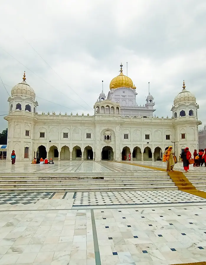 The serene Gurudwara Dukh Nivaran Sahib, a revered place to visit in Patiala.