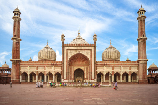 Historic Jama Masjid in Hastinapur, showcasing Mughal architecture near Meerut.