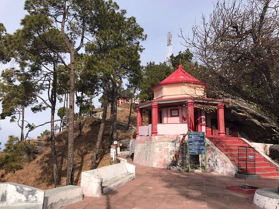 Devotees flock to Kassar Devi Temple among the revered places to visit in Satara for blessings.