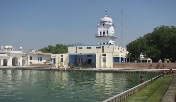 peaceful peer haji rattan mazaar spiritual places to visit in bhatinda