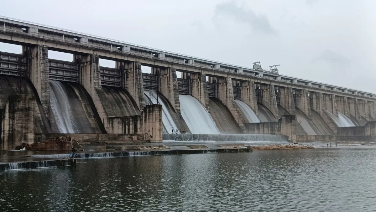 rana pratap sagar dam chambal river view