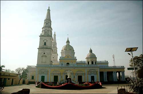Magnificent church built by Begum Samru, a architectural place to visit in Meerut.