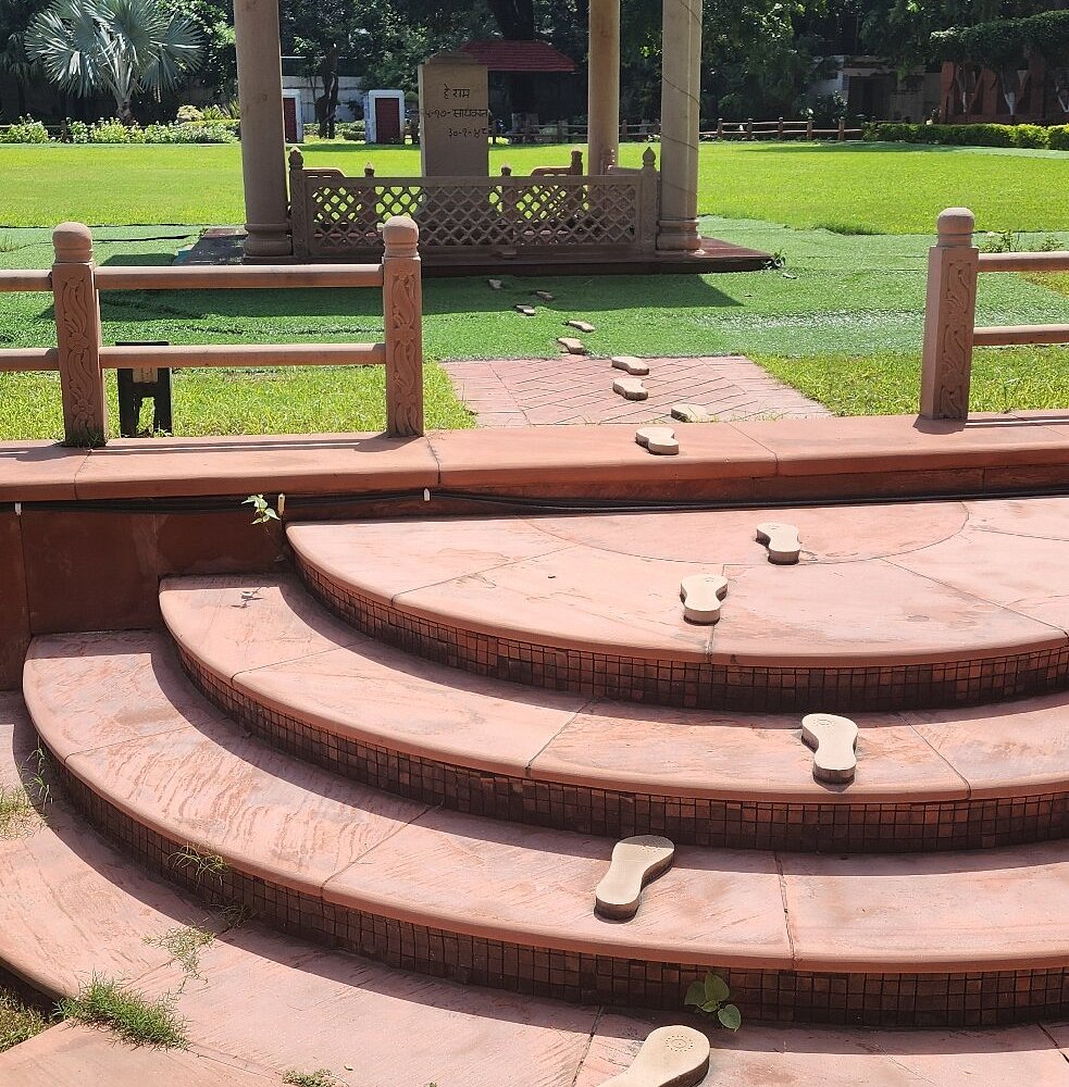 Historical walk through Porbandar following Mahatma Gandhi's childhood footsteps and early life