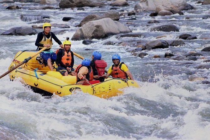 Thrilling rapids on the Beas River, an adventure place to visit in Kullu.