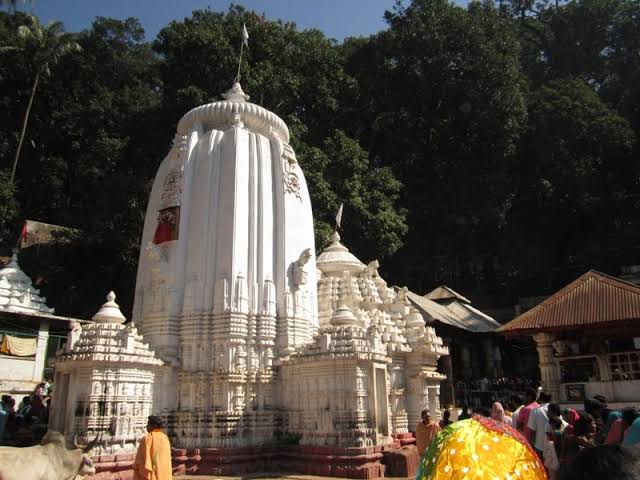Hilltop Shiva temple with panoramic city views, a spiritual place to visit in Rourkela.