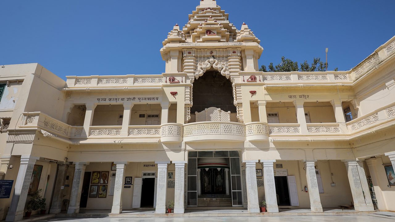 Kirti Mandir memorial in Porbandar showcasing Mahatma Gandhi's ancestral home and life history