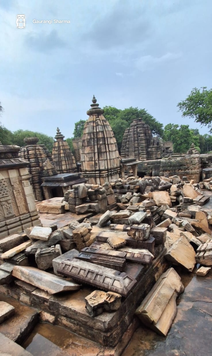 Bateshwar - scattered stones