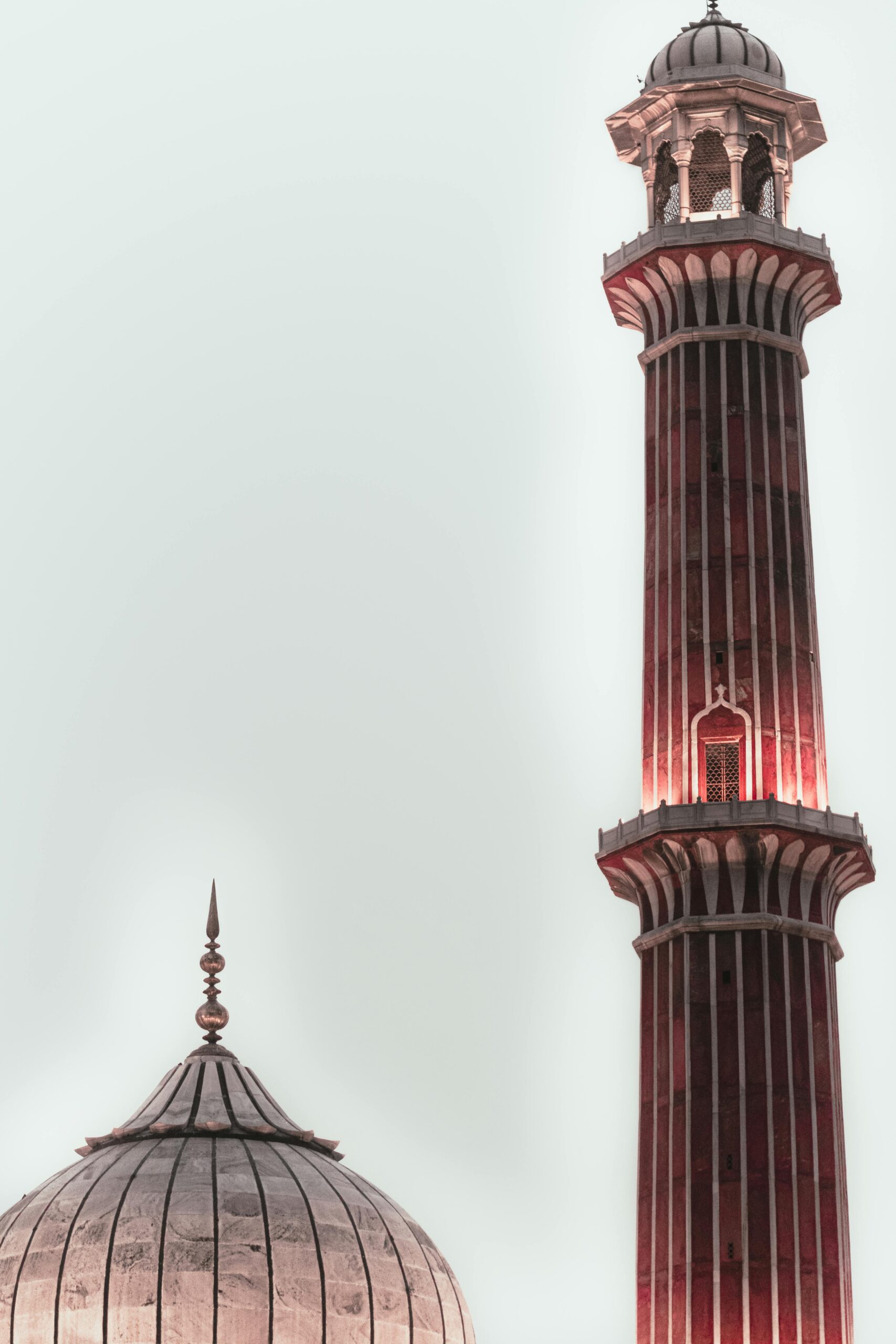 Tall minaret of Jama Masjid