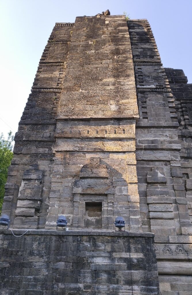 A Side-glimpse of the Katarmal temple-complex, especially the votive temples
