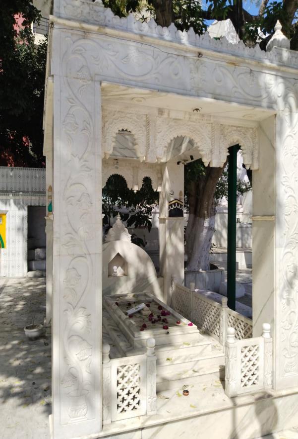 Quranic inscription of the Shahada at Hijron ka Khanqah
