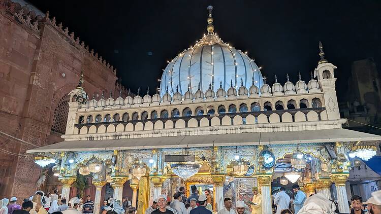 Interesting Facts About Hazrat Nizamuddin Dargah​