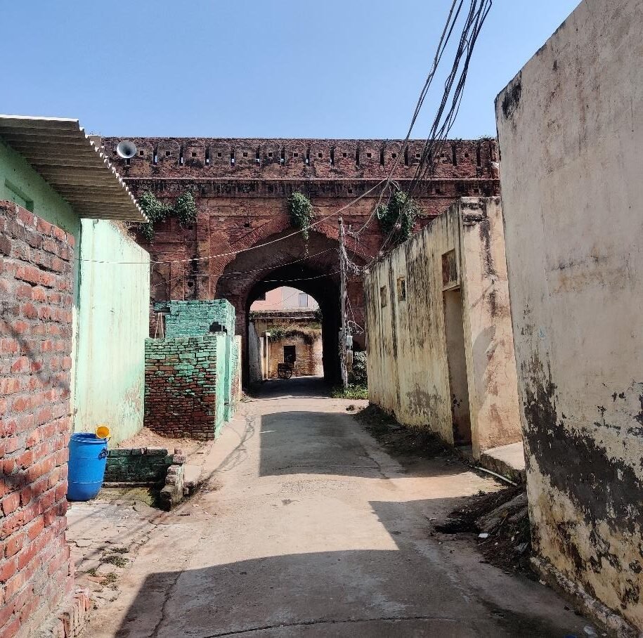 Gateway of sarai within the village at Sarai Banjara, Fatehgarh Sahib.