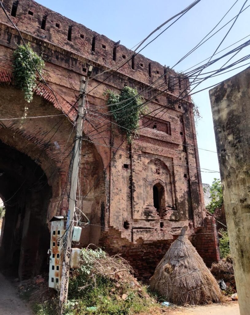 Gateway of sarai at Sarai Banjara, Fatehgarh Sahib