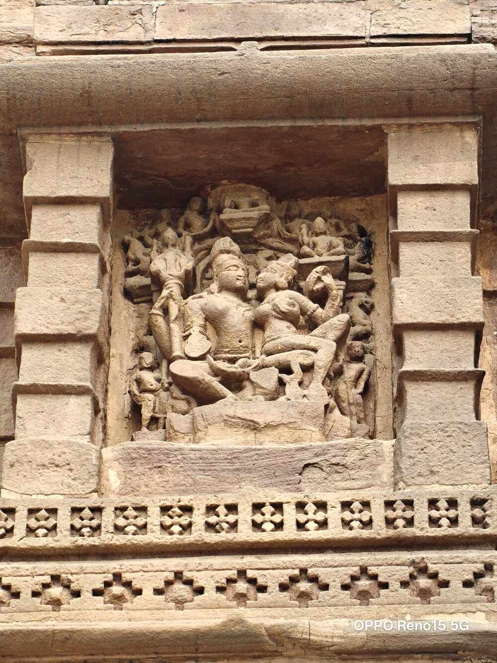 Kardameshwar idol