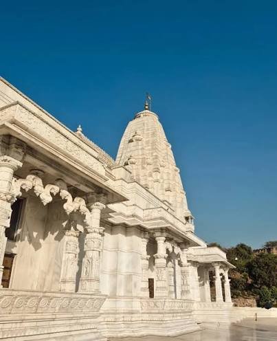 Intricate Marble Carvings