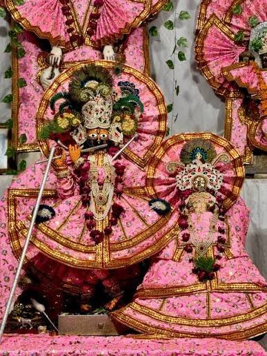 Lord Krishna and Meera Bai Idols