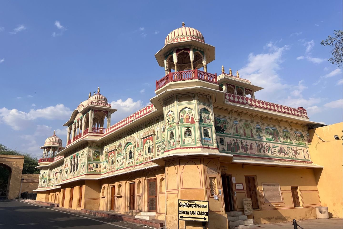 Sisodia Rani Ka Bagh Jaipur – Historic Royal Garden​