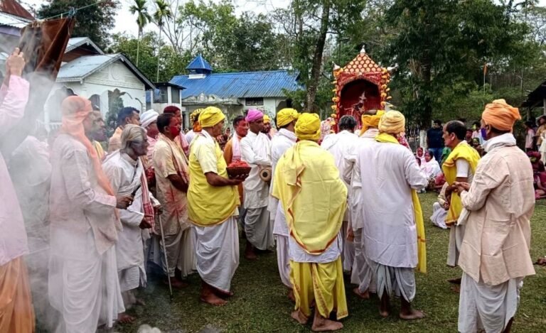 The procession of the Deity (Vasudev)